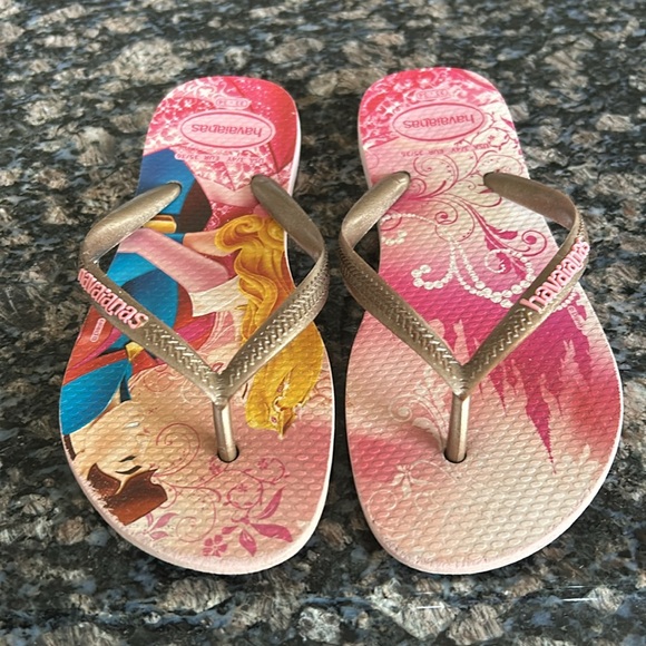 HAVAIANANAS DISNEY FLIP FLOPS SIZE 33/34 - Picture 2 of 5